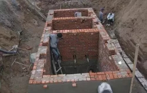 回農(nóng)村建房，化糞池應(yīng)該怎么建？做化糞池需要