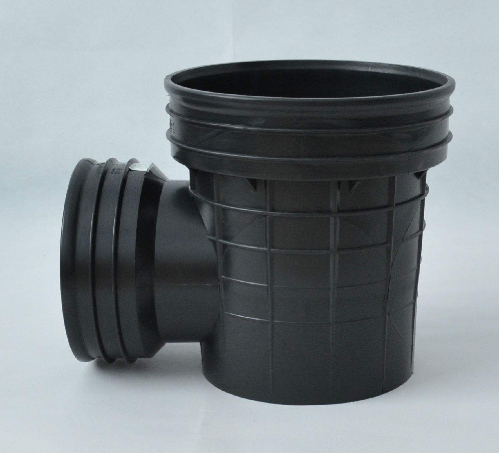 鋼帶增強聚乙烯波紋管如何與塑料的檢查井連接？